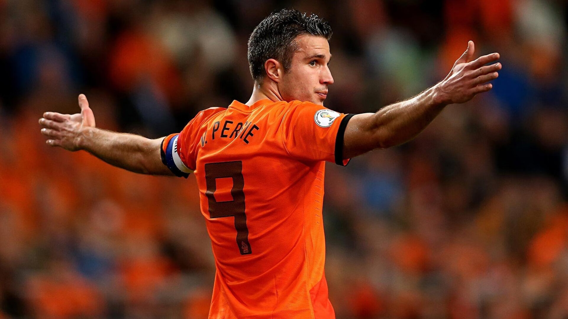 凯尔·查默斯泳池内外双重突破，查尔斯凯萁是什么品牌