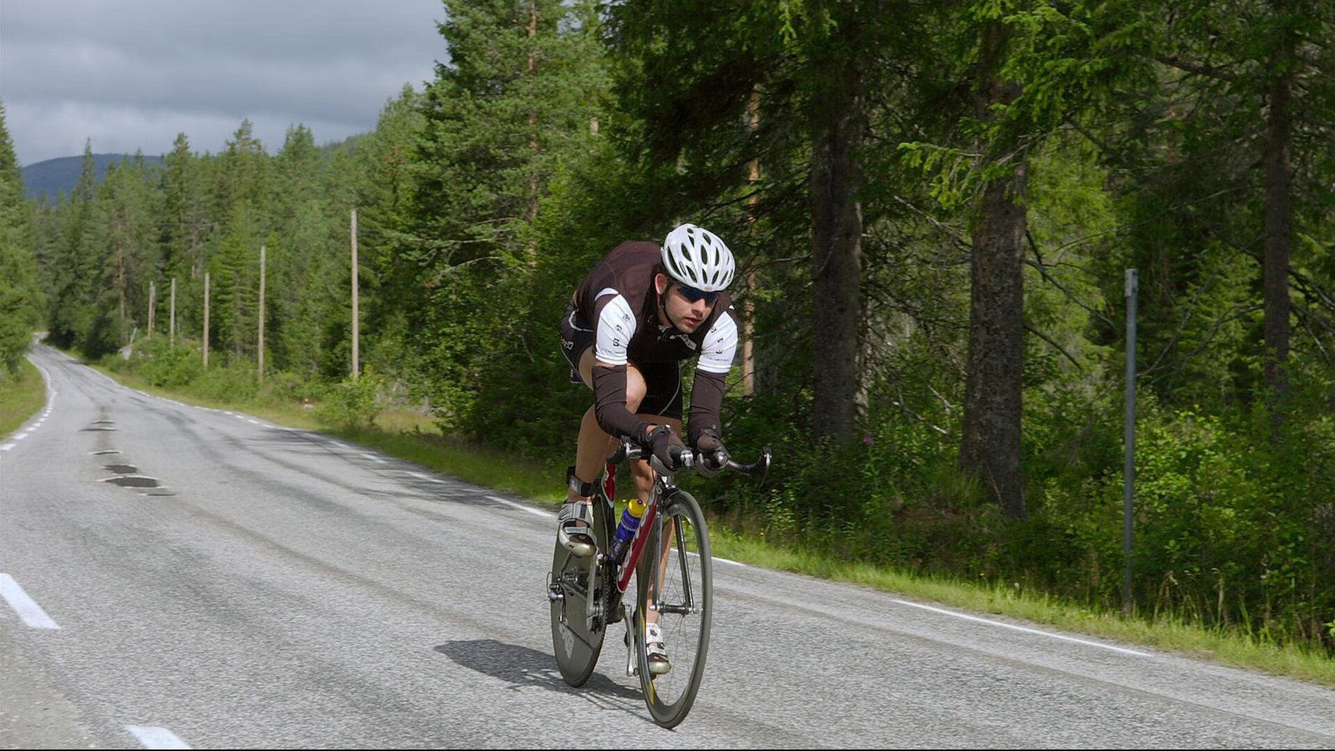 职业联赛实行薪资透明化规范促进球队健康运营,职业球队的收入来源